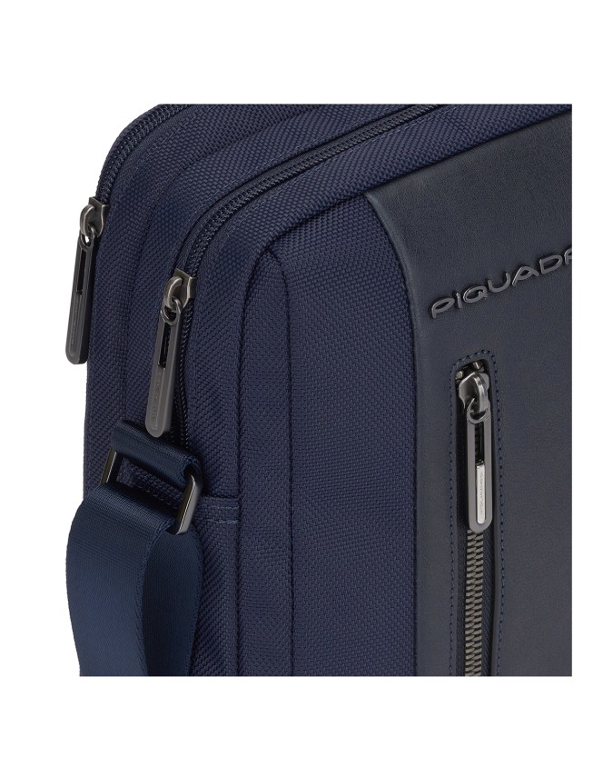 Piquadro - Borsello porta iPad®mini in tessuto riciclato con tasche per AirPods® Brief 2
