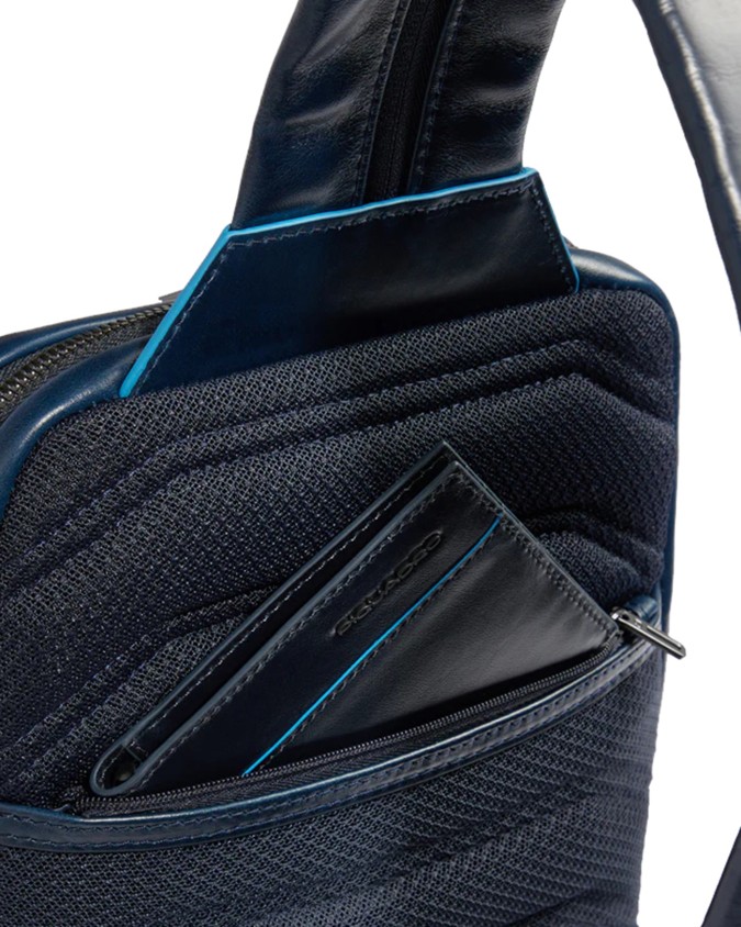  Piquadro - Monospalla in pelle con portabilità a zaino Blue