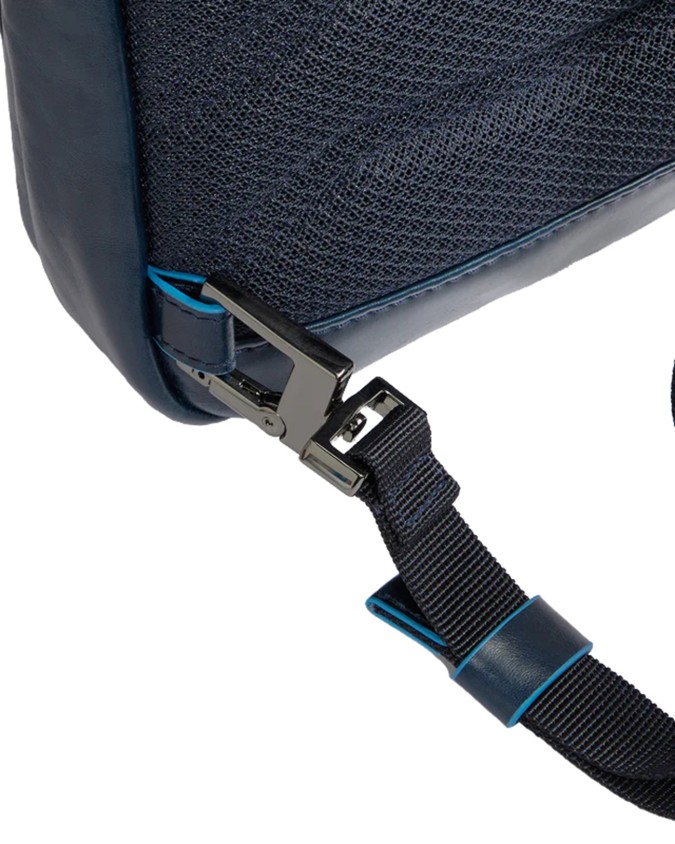  Piquadro - Monospalla in pelle con portabilità a zaino Blue