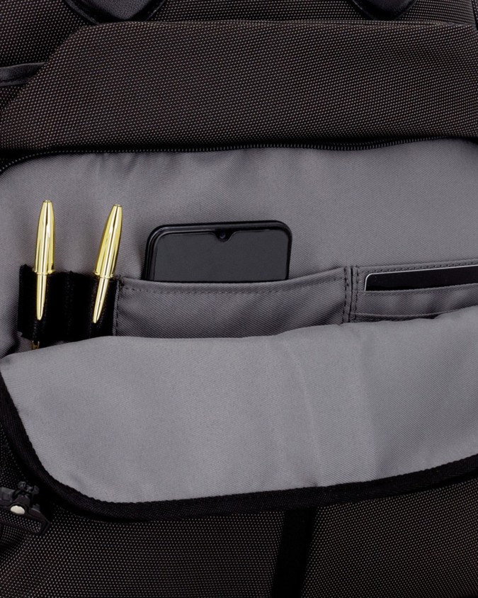 Scharlau – First Class 15.6-inch...