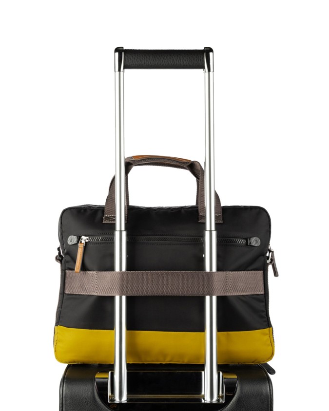  Scharlau – Valigetta in nylon riciclato porta pc 15.6’’ Labi