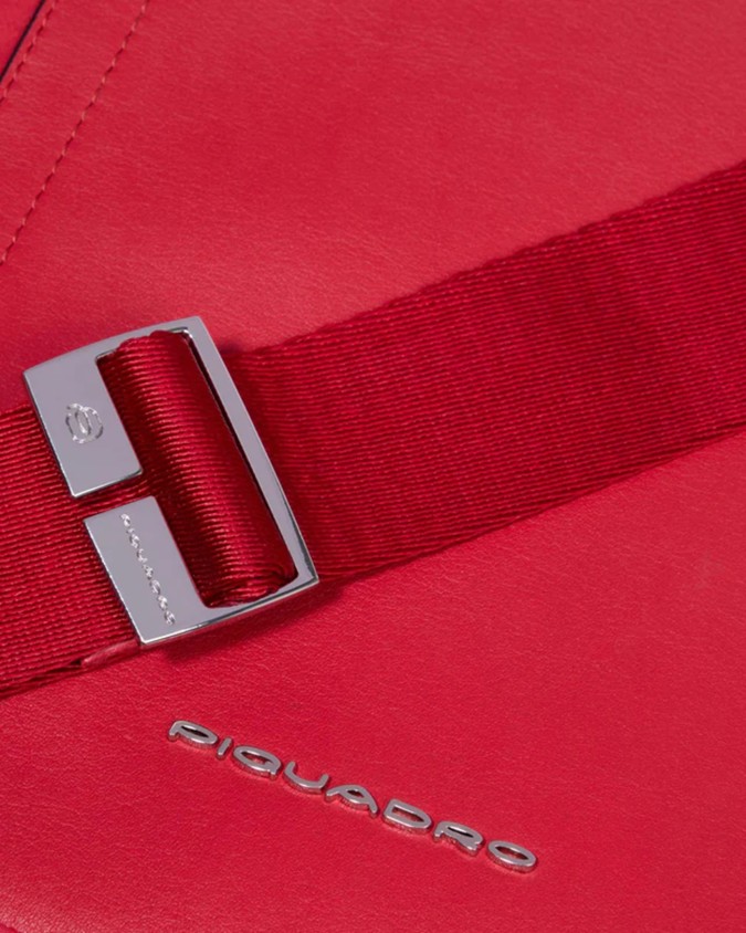 Piquadro - Damen-Umhängetasche aus Leder und recyceltem Stoff