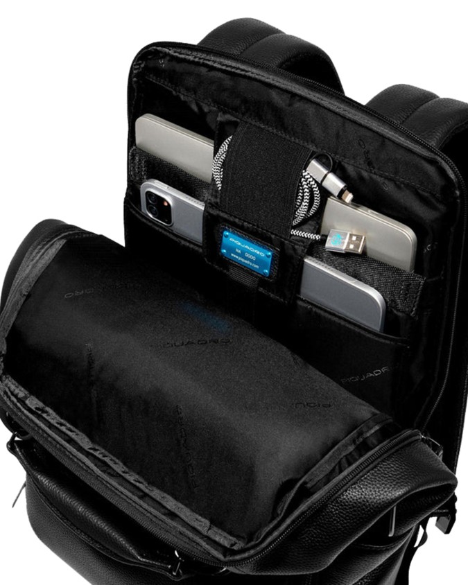  Piquadro - Zaino da viaggio personalizzabile in pelle porta pc
