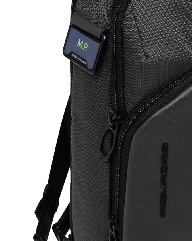  Piquadro - Zaino monospalla uomo porta iPad®mini in pelle
