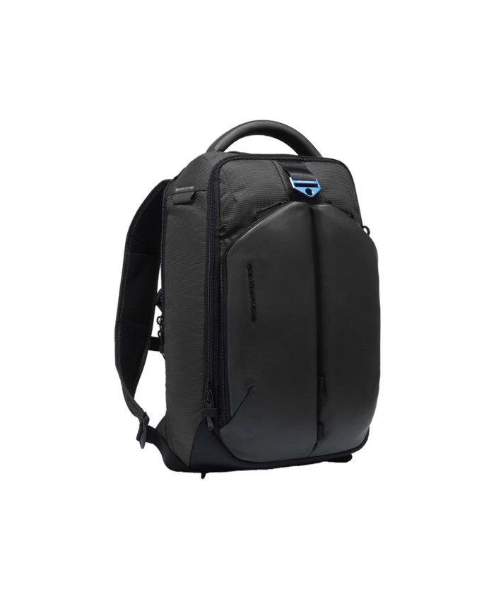  Piquadro – Zaino da viaggio porta pc 14’’ in pelle vegana e