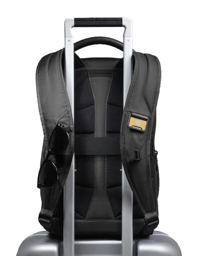  Piquadro – Zaino da viaggio porta pc 14’’ in pelle vegana e