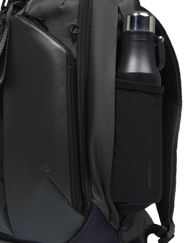  Piquadro – Zaino da viaggio porta pc 14’’ in pelle vegana e
