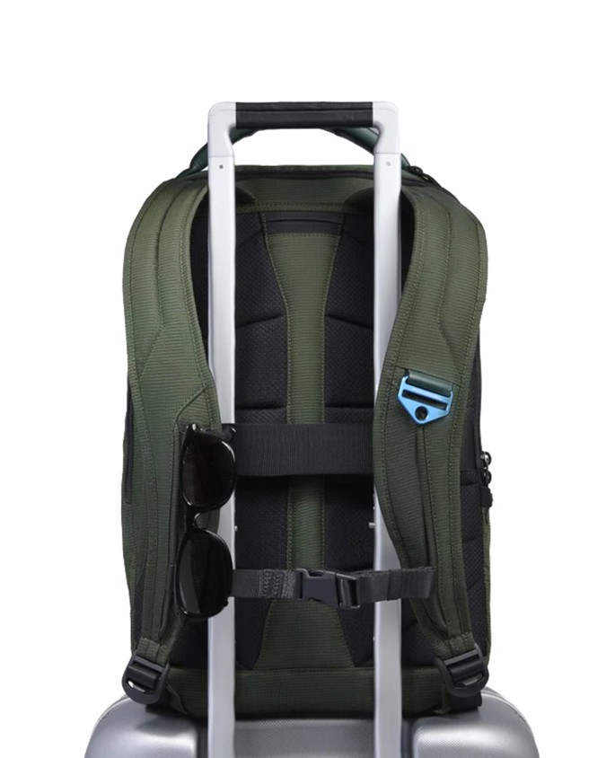  Piquadro – Zaino da viaggio porta pc 15.6’’ in pelle vegana e