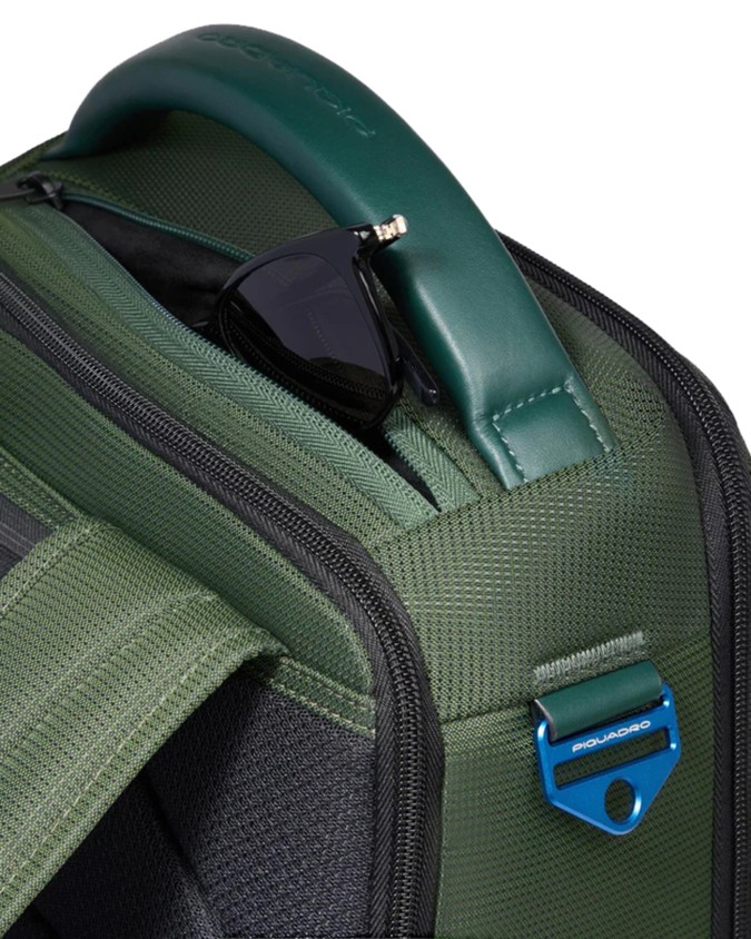  Piquadro – Zaino da viaggio porta pc 15.6’’ in pelle vegana e