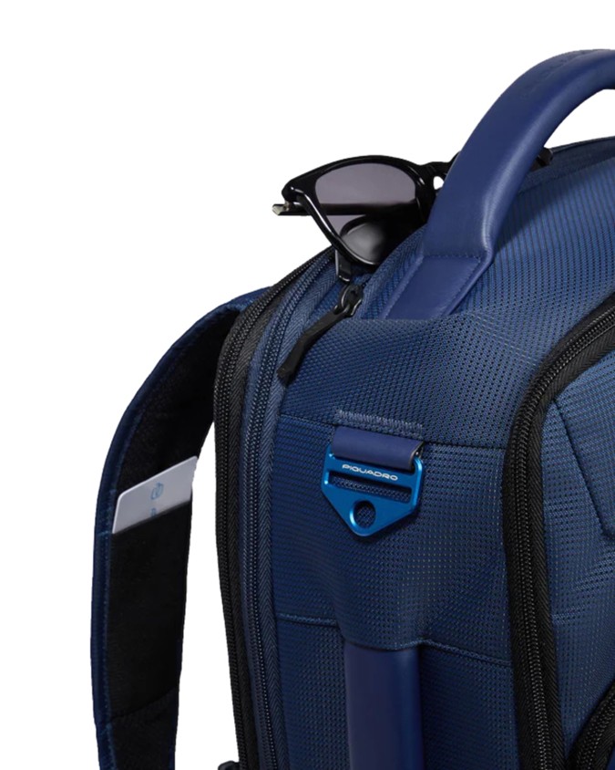  Piquadro – Zaino porta pc 17.3’’ espandibile in pelle vegana e