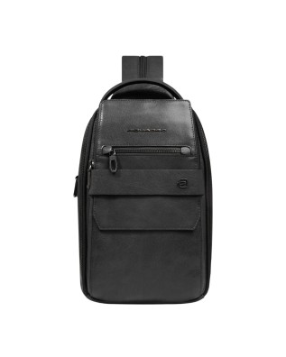  Piquadro - Zaino monospalla uomo in pelle porta iPad®mini Solm