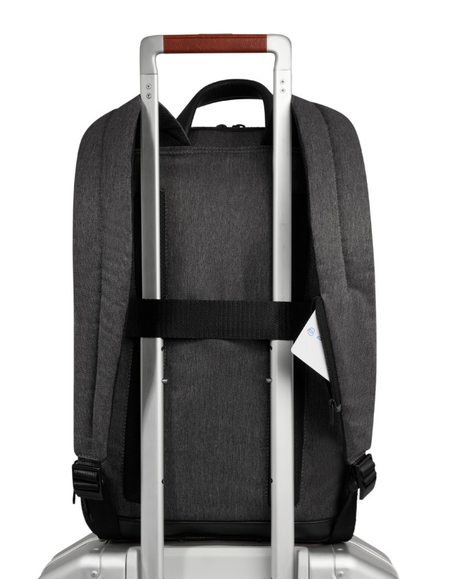  Piquadro - Zaino slim in tessuto e pelle espandibile porta pc