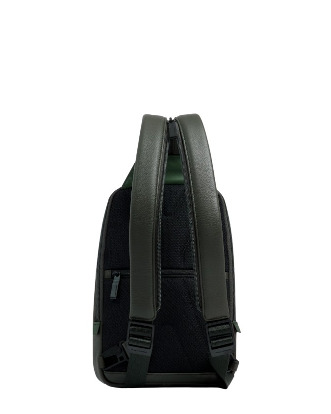  Piquadro - Zaino monospalla uomo in pelle porta iPad®mini AEL