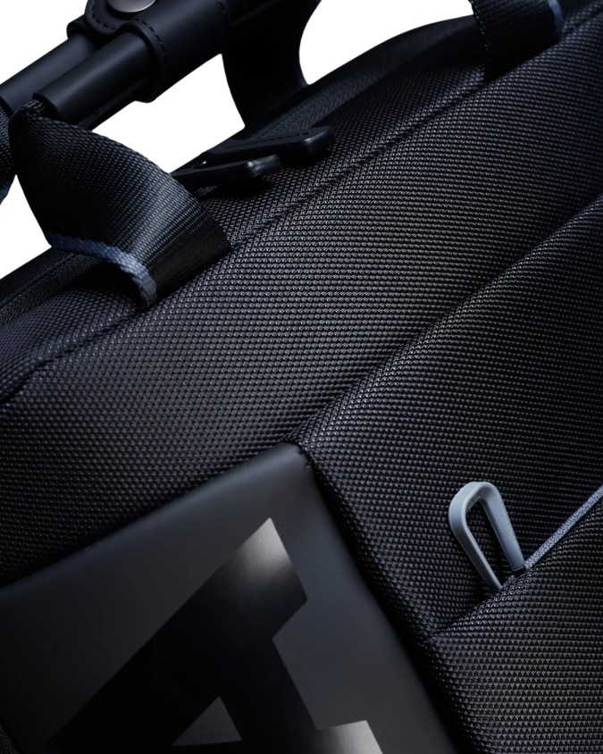  Nava - Zaino Squadrato Porta Pc 13" con Due Manici in