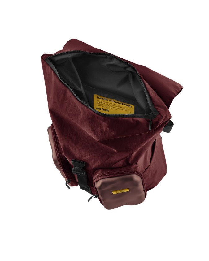  Crash Baggage - Zaino in poliestere riciclato con tasche porta