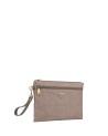 Ynot – Clutch mit seitlichem Kordelzug aus Stoff mit Logo und Kunstleder Cloud