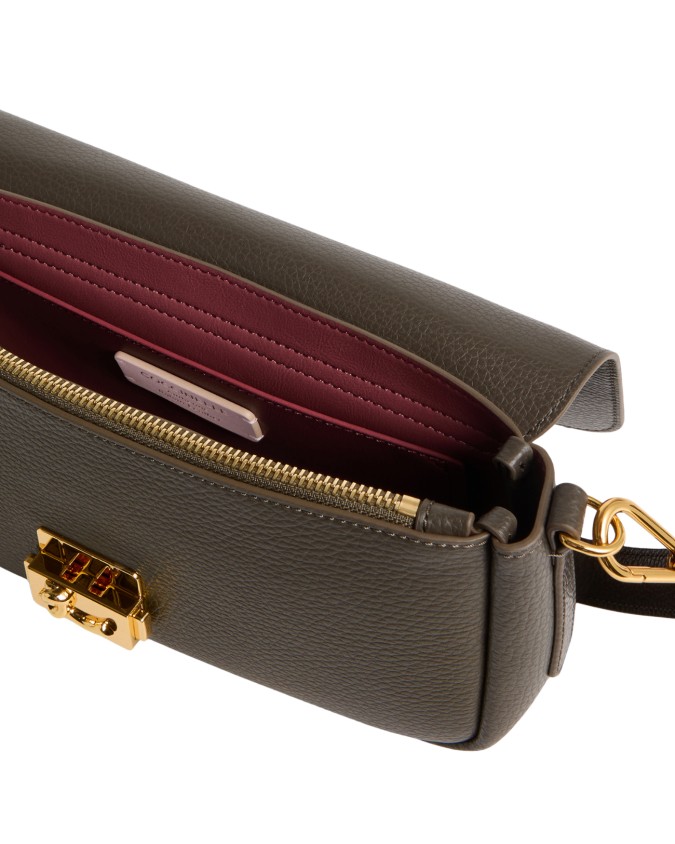  Coccinelle - Borsa a spalla con patta e tracolla in pelle